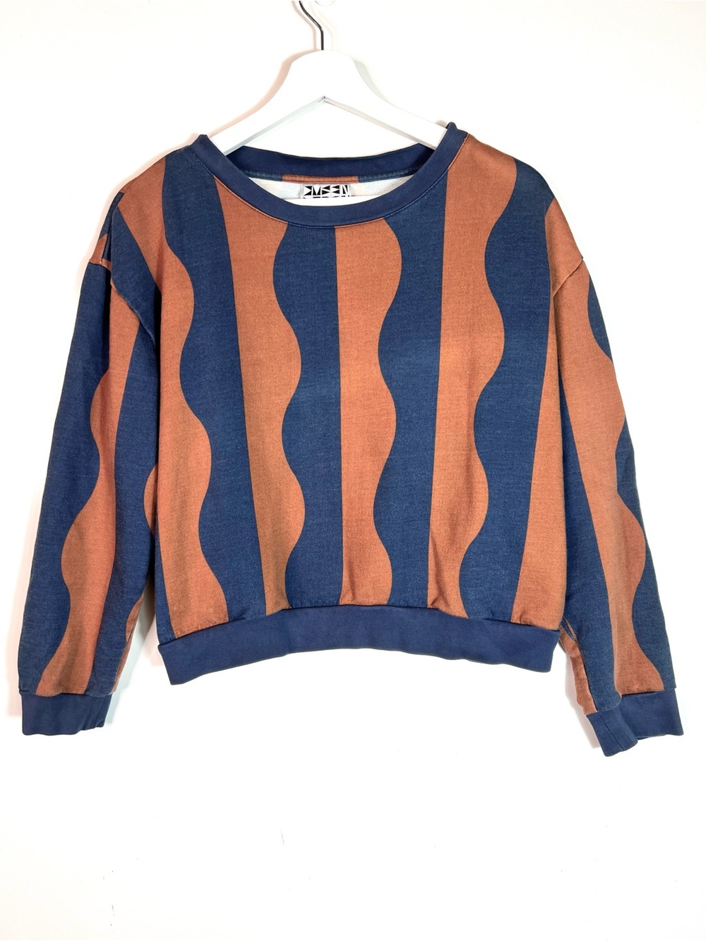 Dusen Dusen River Sweatshirt Size Medium - Picture 4 of 9